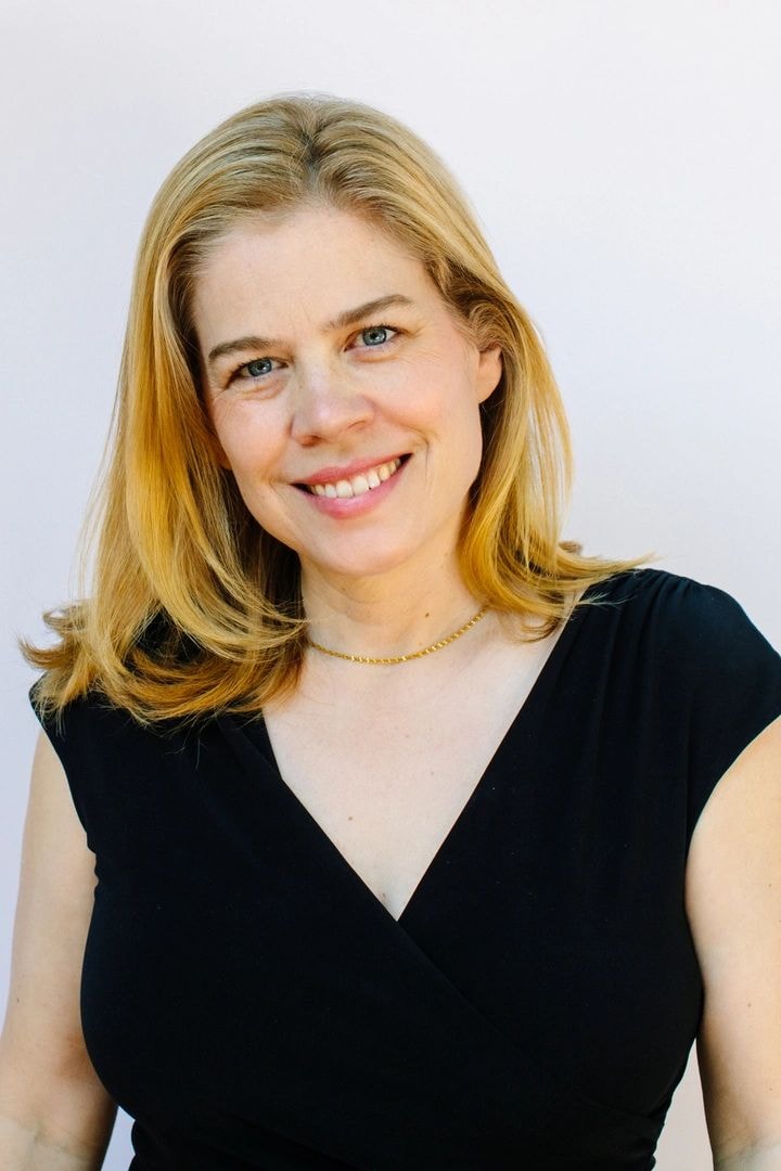 Dr. Kari Groff MD